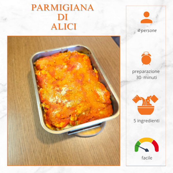 Parmigiana di alici in teglia rettangolare, gratinata al forno con salsa di pomodoro e pangrattato